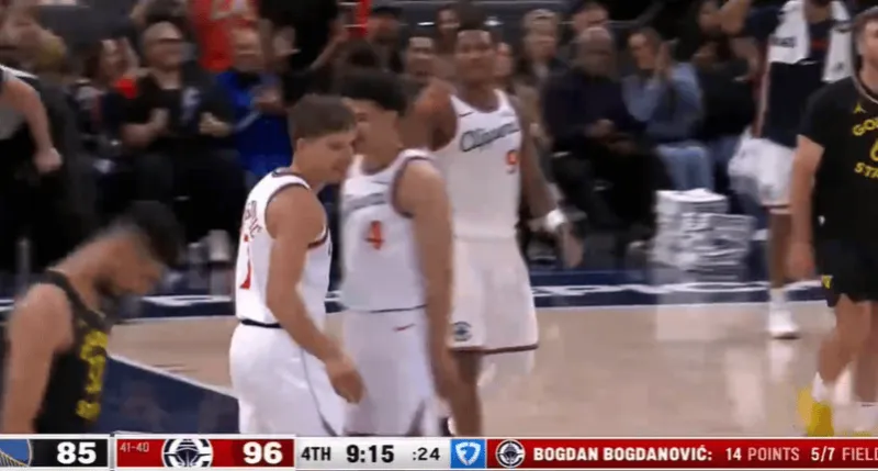 体育赛事-波格丹命中本场第四记三分，快船再次领先勇士到两位数分差